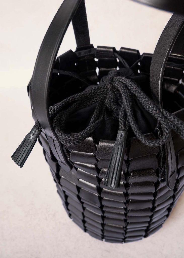Dragon Diffusion Link Bucket, Black