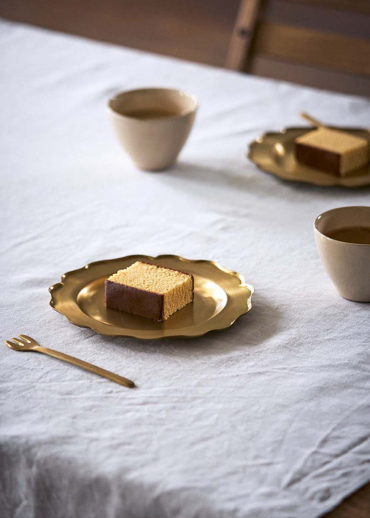 Fog Linen Work Brass Ruffle Edge Tray