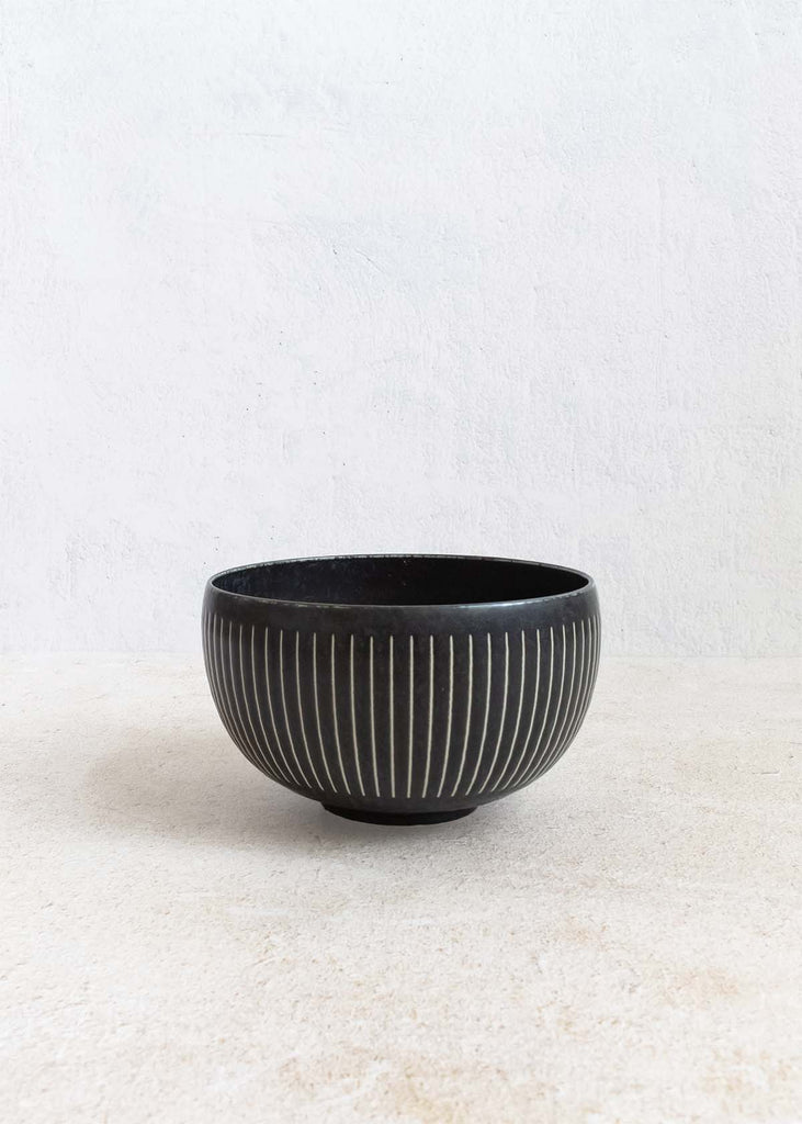 Toki Takane Cosmos Black Tokusa 6" Bowl