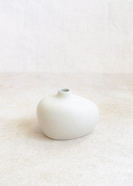 Prima Vase, Kaolin Porcelain handmade in Thailand