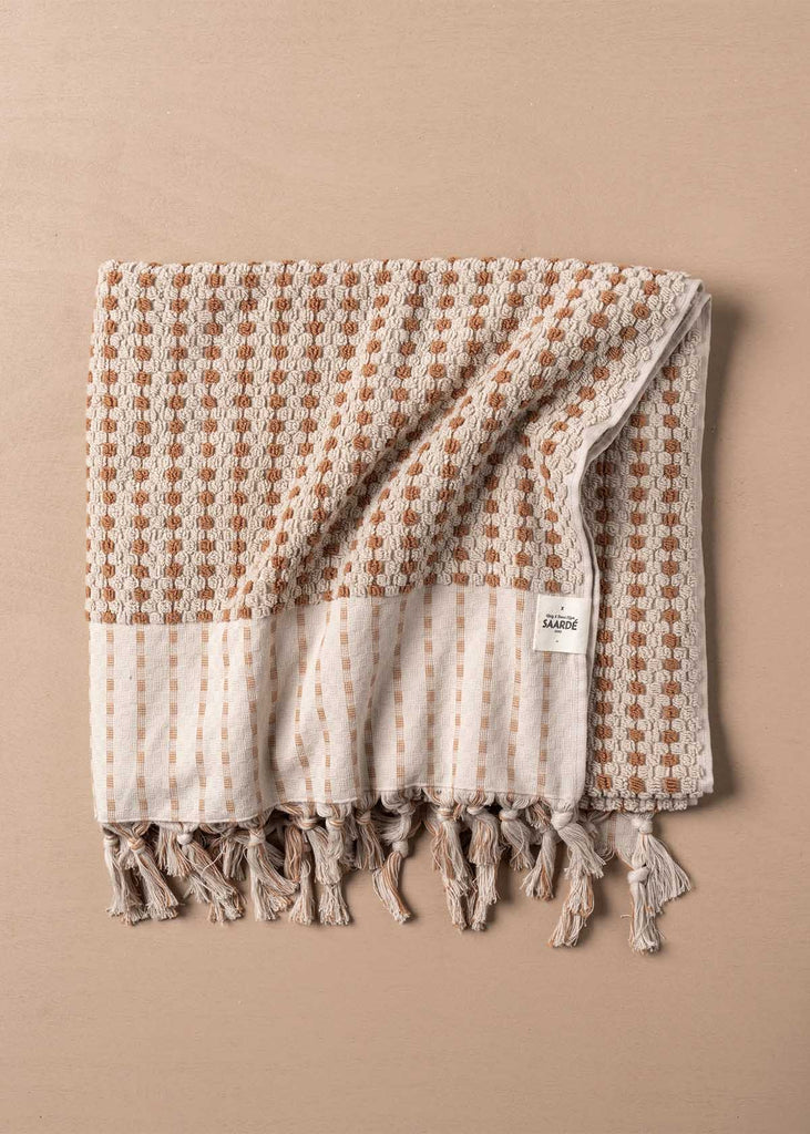 Saarde Chickpea Bath Collection, Stone/Terracotta 02
