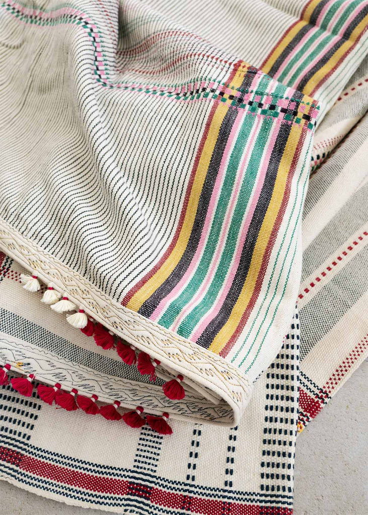 Injiri Ahir Throw, No. 13