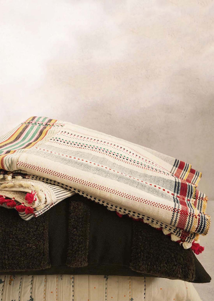 Injiri Ahir Throw no. 13