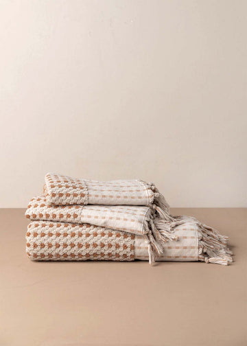 Saarde Chickpea Bath Collection, Stone/Terracotta