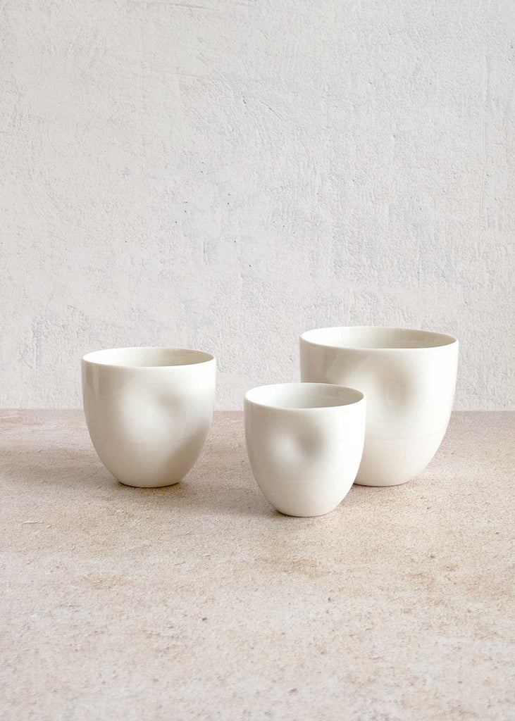 Middle Kingdom Porcelain Unique Cup Set of 4