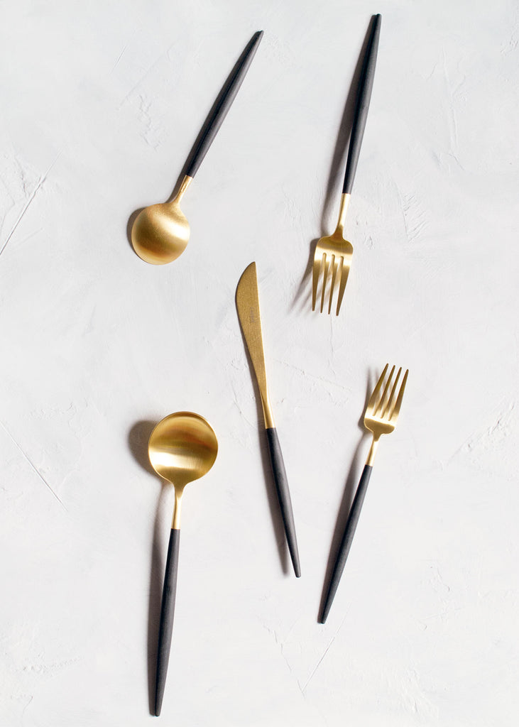 Cutipol Goa Flatware 5pc Set, Black & Gold