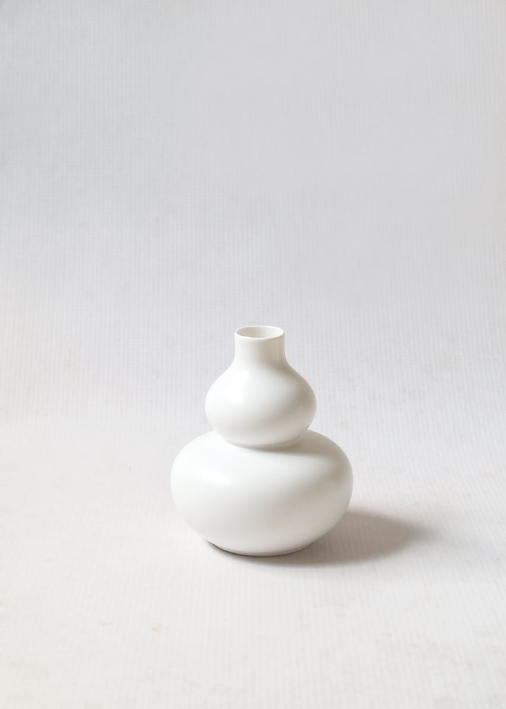 Middle Kingdom Porcelain Mini Vase, Gourd, White Semi Matte