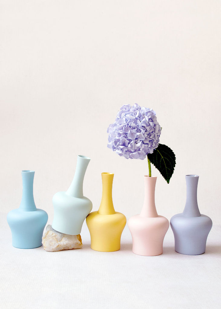 Middle Kingdom Porcelain Mini Vase